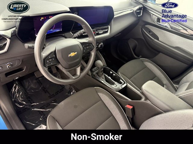 Used 2025 Chevrolet TrailBlazer LT AWD/4WD image 13