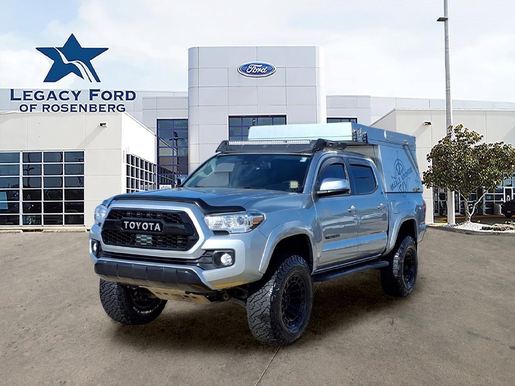 Used 2022 Toyota Tacoma SR5 w/ Technology Package