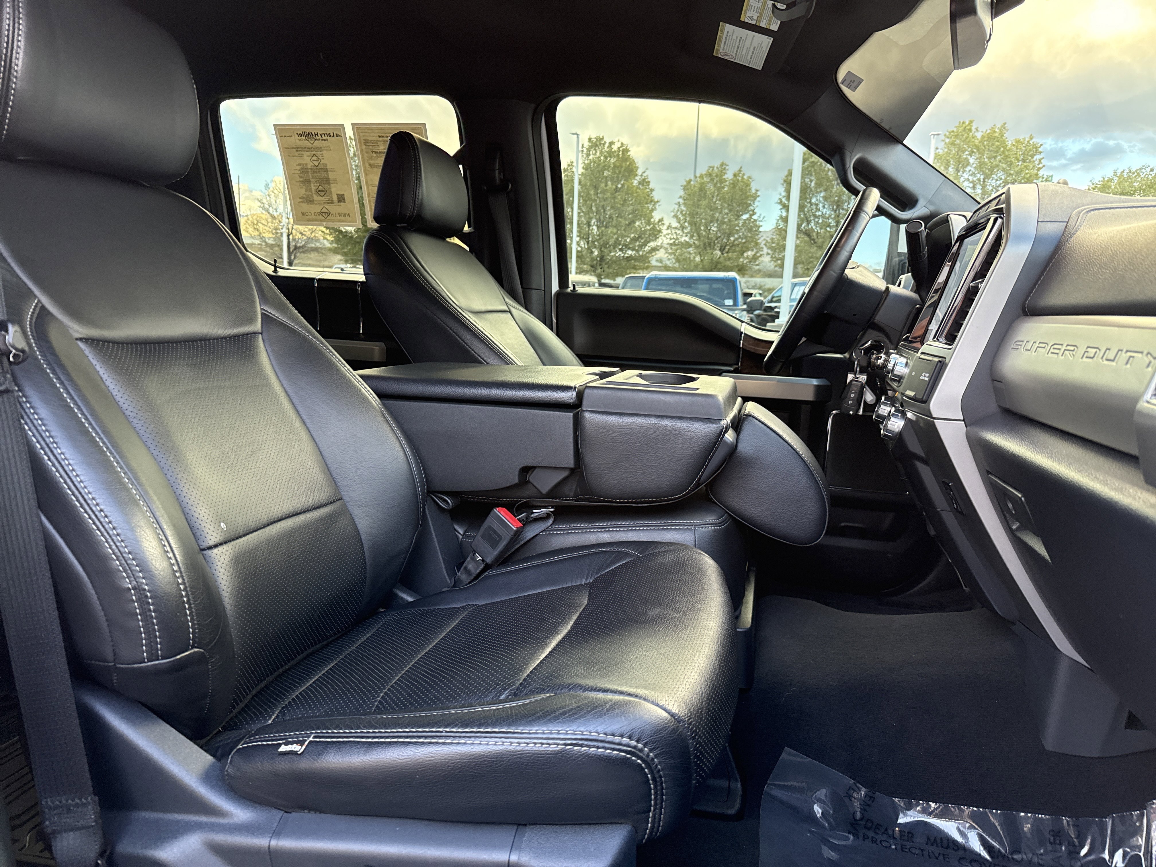 Certified 2022 Ford F250 Lariat AWD/4WD image 23