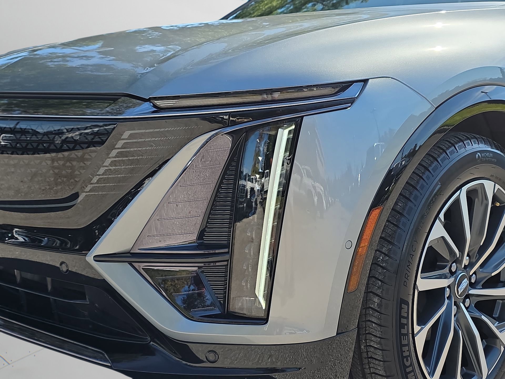 Used 2024 Cadillac Lyriq Sport image 36