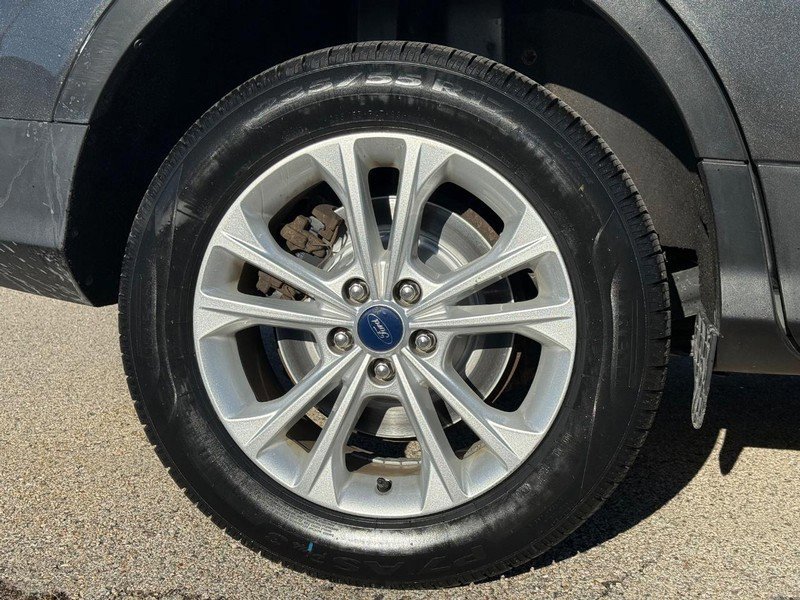 Certified 2018 Ford Escape SE w/ SE Sync 3 Package image 12