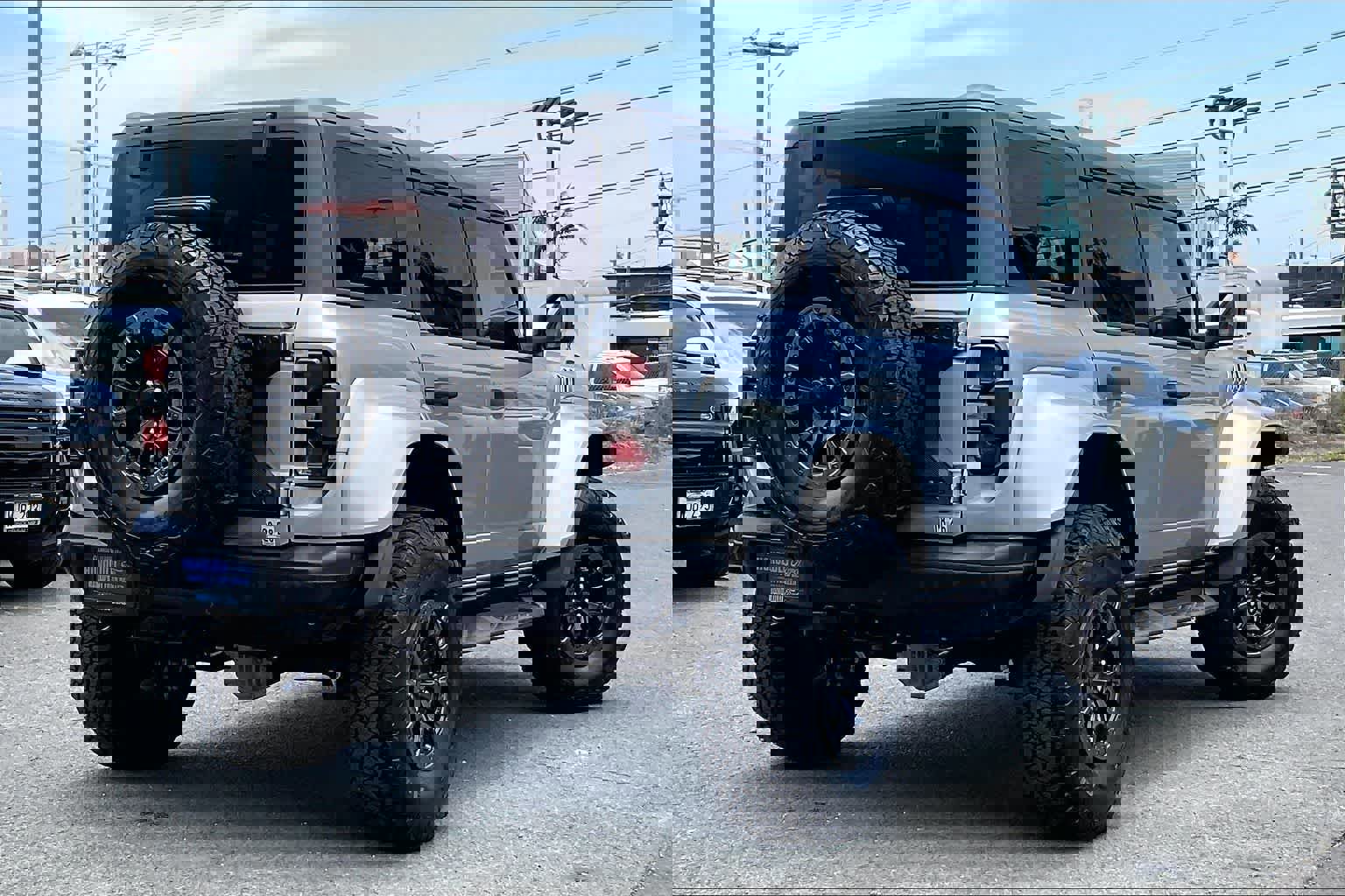 Certified 2024 Ford Bronco Raptor w/ Interior Carbon Fiber Pack 6 AWD/4WD image 3