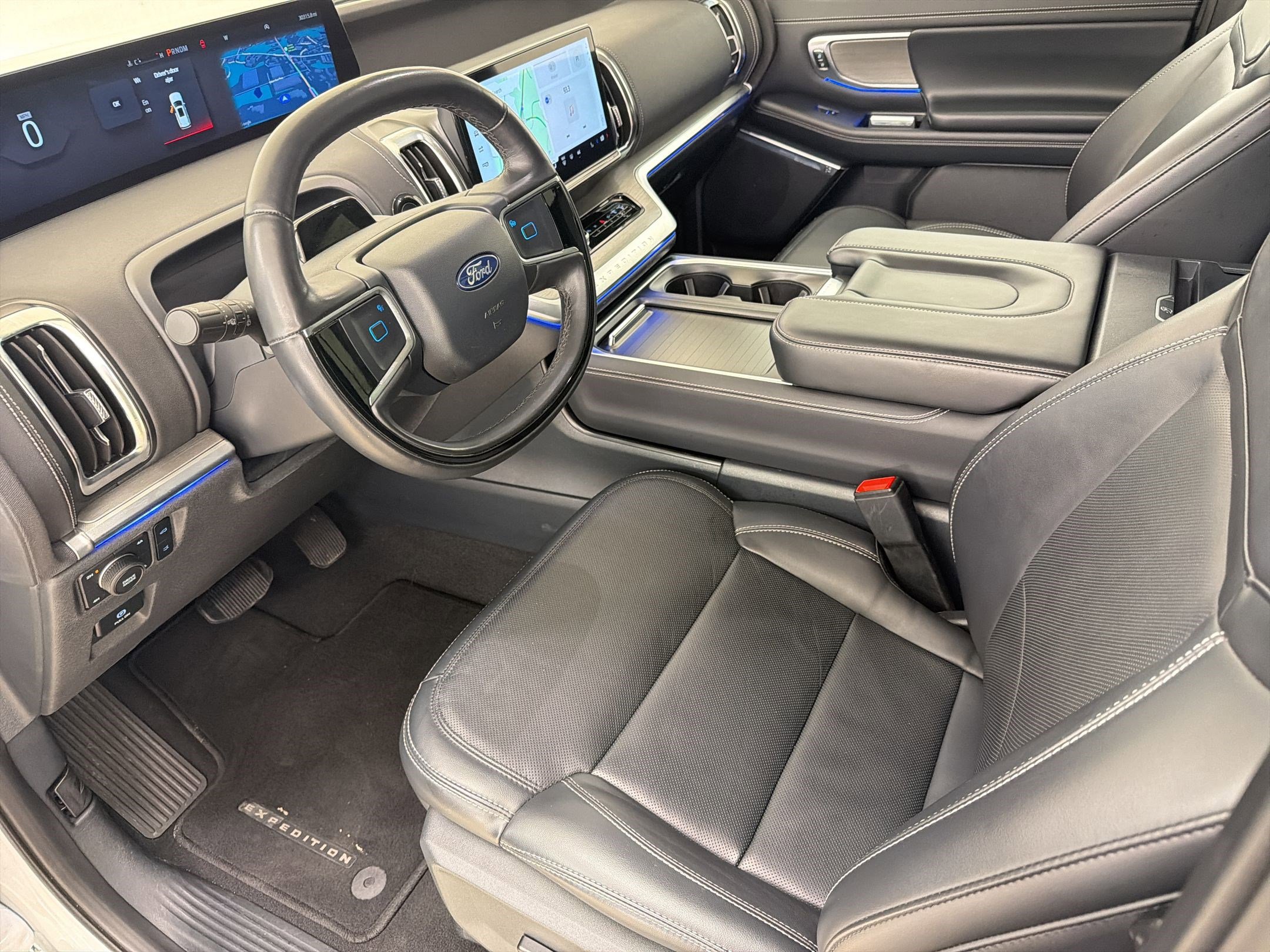 Certified 2025 Ford Expedition Platinum AWD/4WD image 21