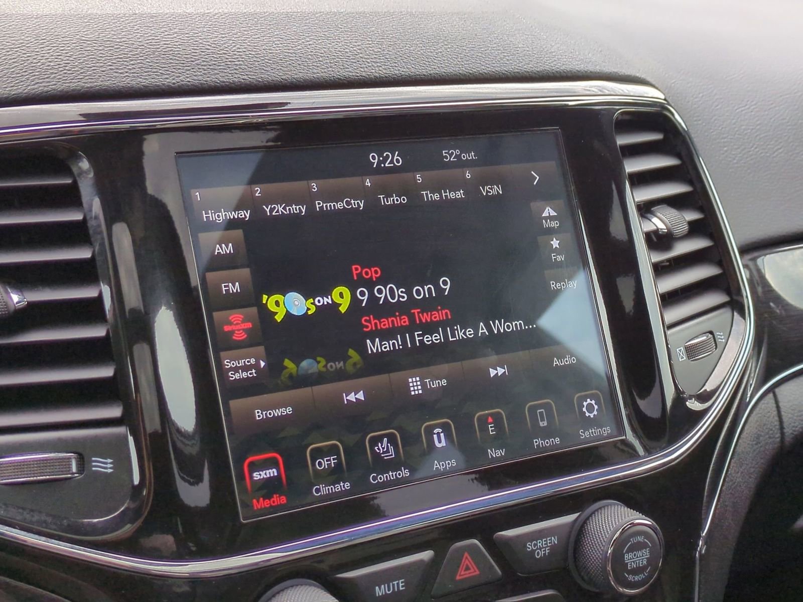 Used 2021 Jeep Grand Cherokee Trailhawk w/ Trailhawk Luxury Group image 35