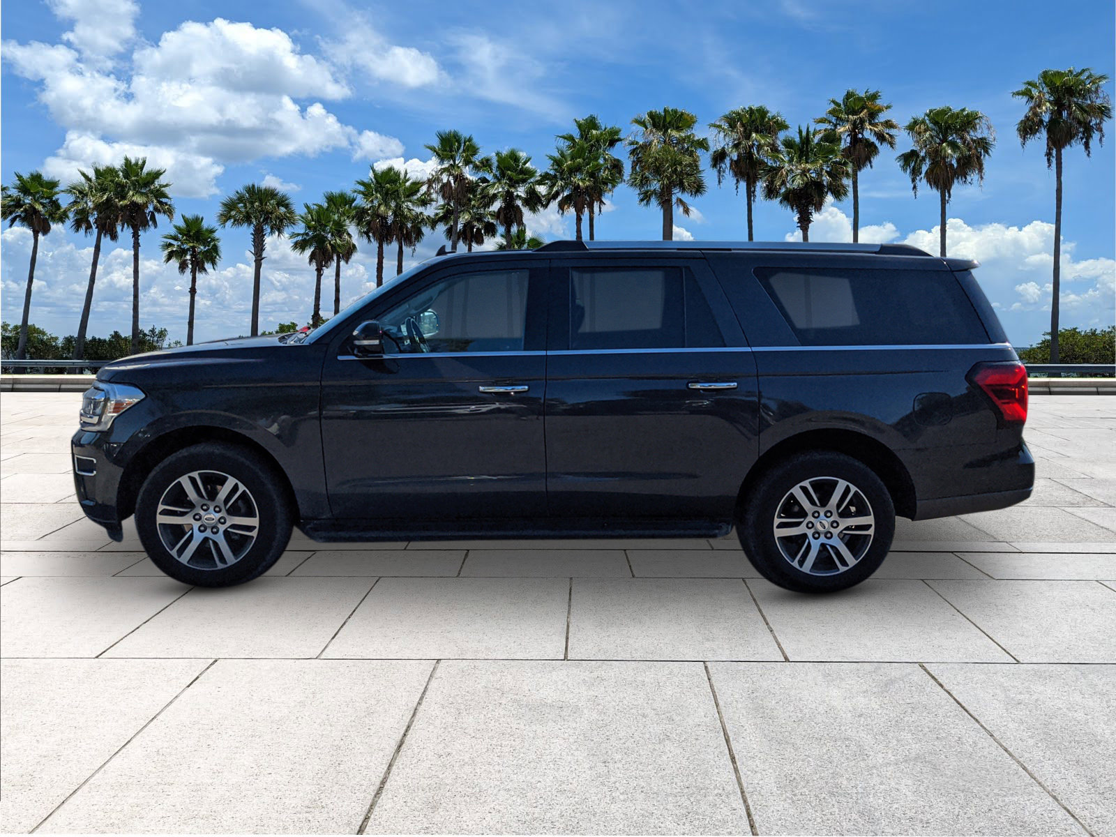 Certified 2024 Ford Expedition Max Limited image 5