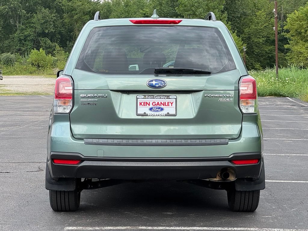Used 2017 Subaru Forester 2.5i w/ Alloy Wheel Package AWD/4WD image 10