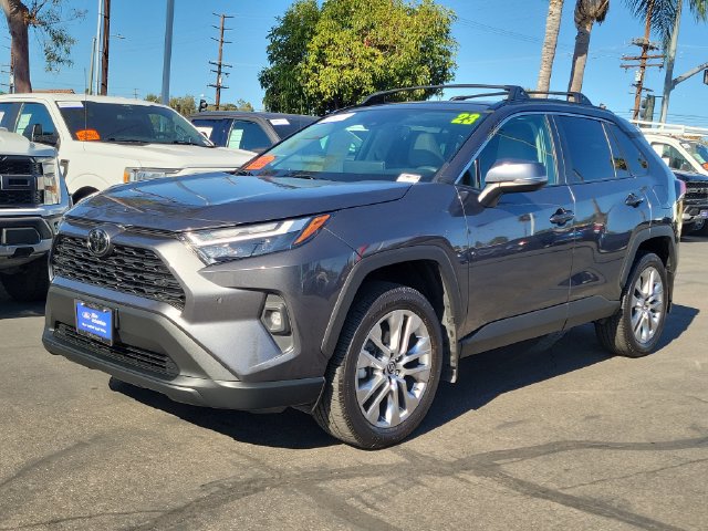 Used 2023 Toyota RAV4 XLE Premium AWD/4WD image 32