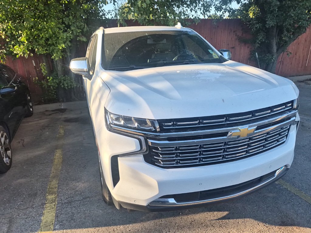 Used 2024 Chevrolet Suburban Premier RWD image 22
