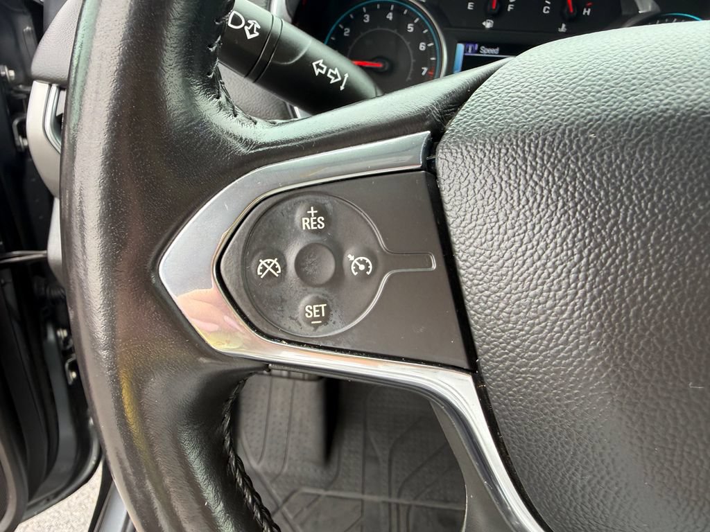 Used 2019 Chevrolet Traverse LT FWD image 23