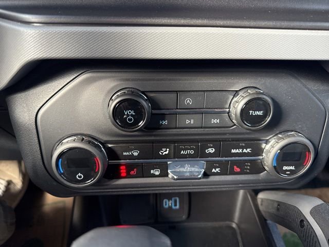 Certified 2023 Ford Bronco Big Bend w/ Sasquatch Package AWD/4WD image 27