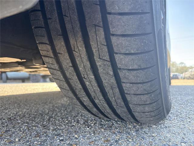 Used 2023 Volkswagen Tiguan SE image 31