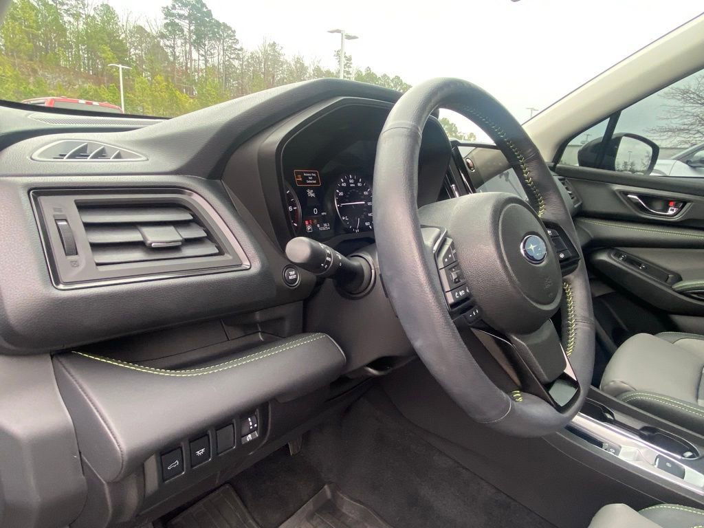 Used 2024 Subaru Ascent Onyx Edition image 9