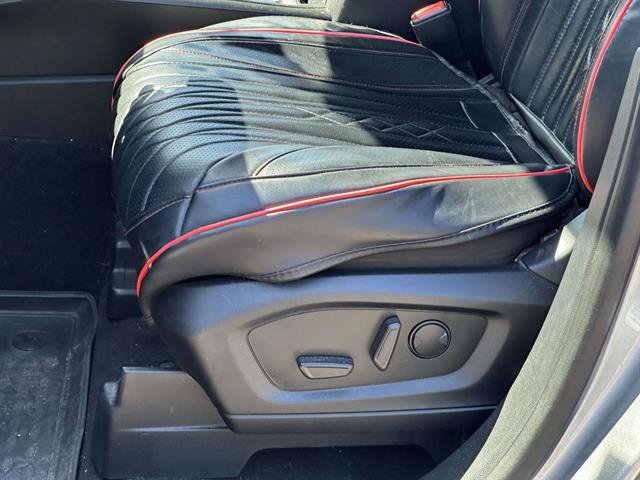 Certified 2020 Ford Explorer XLT w/ Comfort Package AWD/4WD image 12