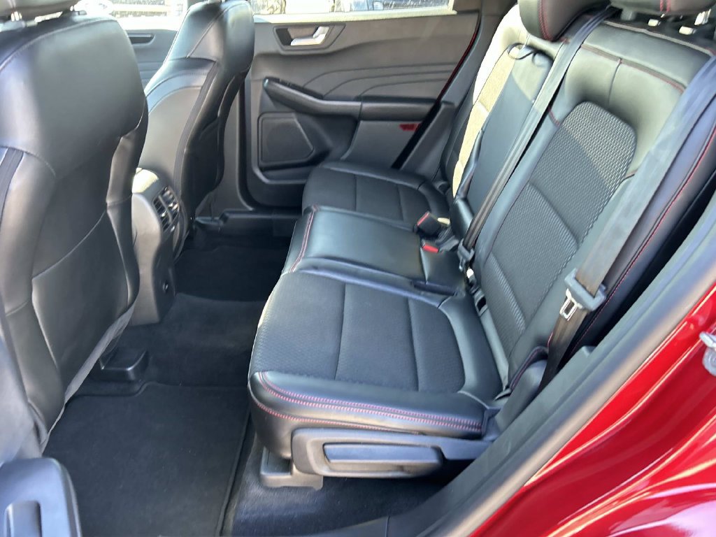 Certified 2025 Ford Escape ST-Line Select AWD/4WD image 10