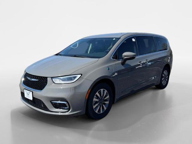 Used 2023 Chrysler Pacifica Touring-L FWD image 8