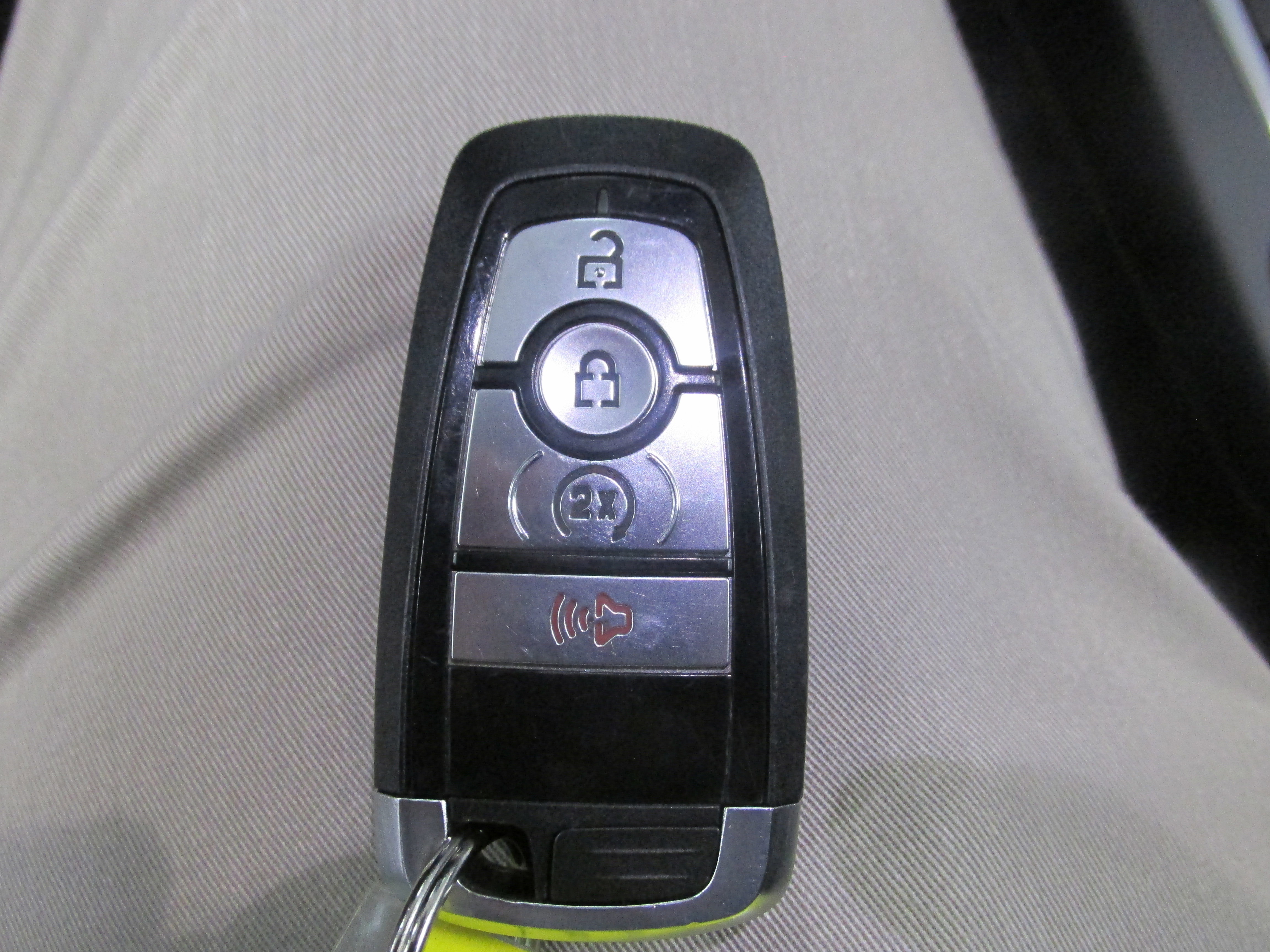 Certified 2021 Ford Escape SE w/ SE Sport Appearance Package image 38