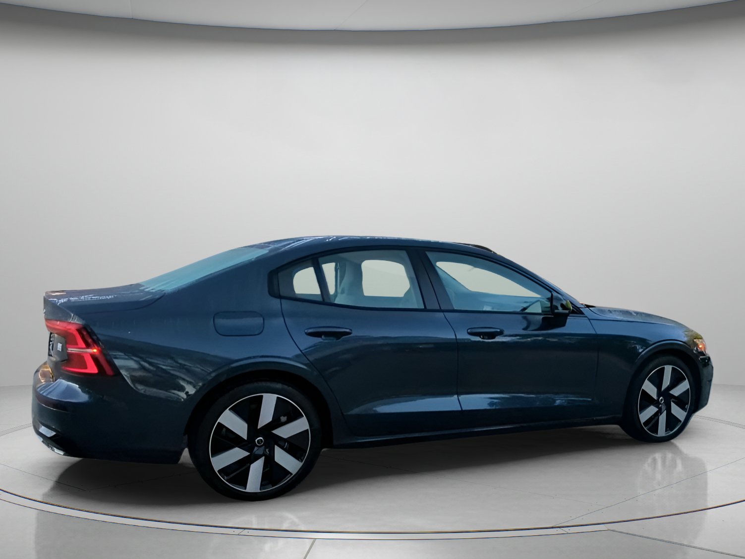 Used 2024 Volvo S60 T8 Ultimate AWD/4WD image 30