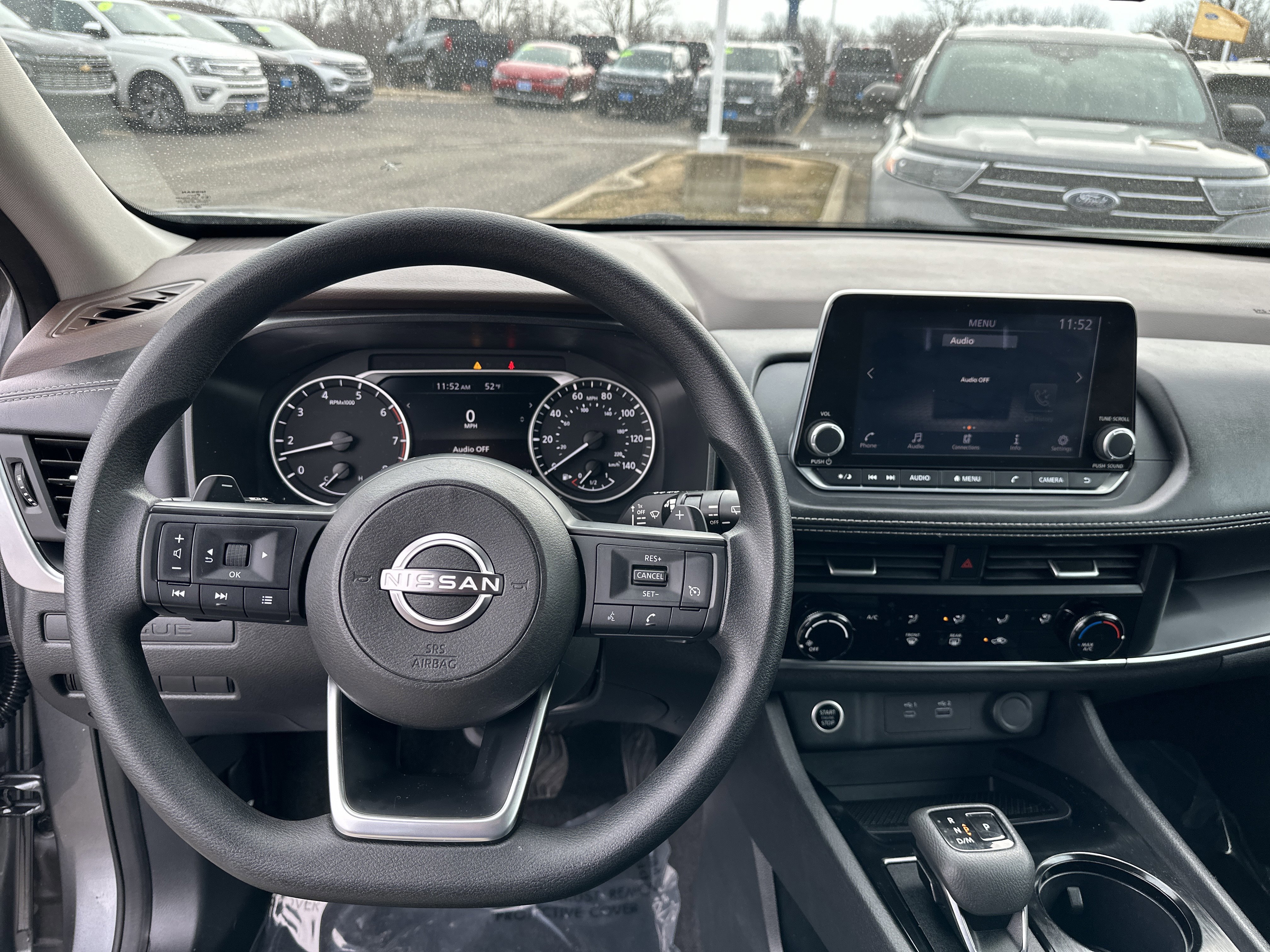 Used 2023 Nissan Rogue S image 18