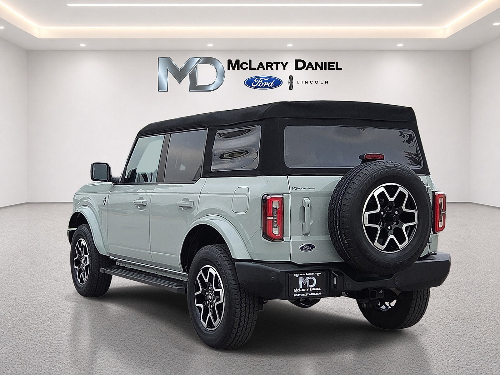 Certified 2024 Ford Bronco Outer Banks AWD/4WD image 4