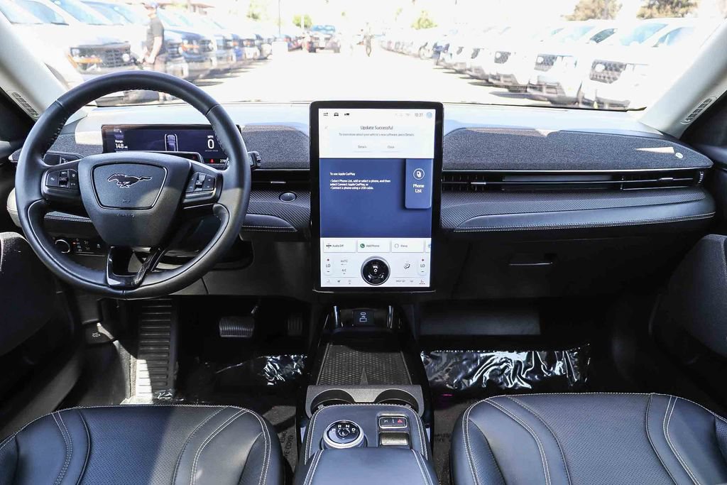 Certified 2022 Ford Mustang Mach-E Premium AWD/4WD image 16