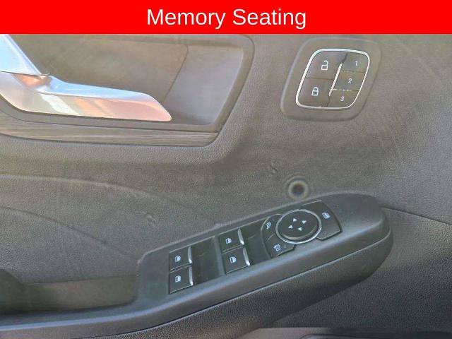 Certified 2023 Ford Escape Platinum w/ Premium Technology Package AWD/4WD image 16