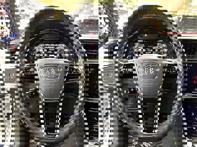 Used 2024 Audi A6 Premium Plus image 6