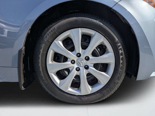 Used 2025 Toyota Corolla LE FWD image 11