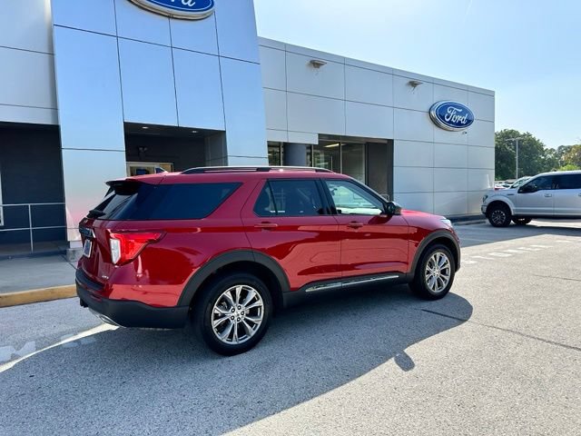Certified 2023 Ford Explorer XLT w/ Equipment Group 202A AWD/4WD image 23