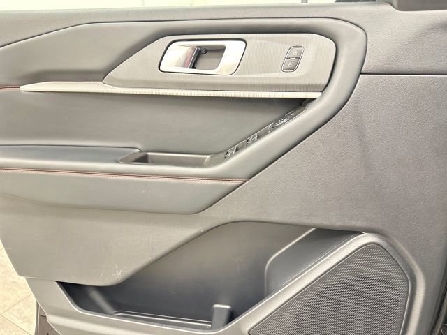 Certified 2025 Ford Explorer ST-Line image 37
