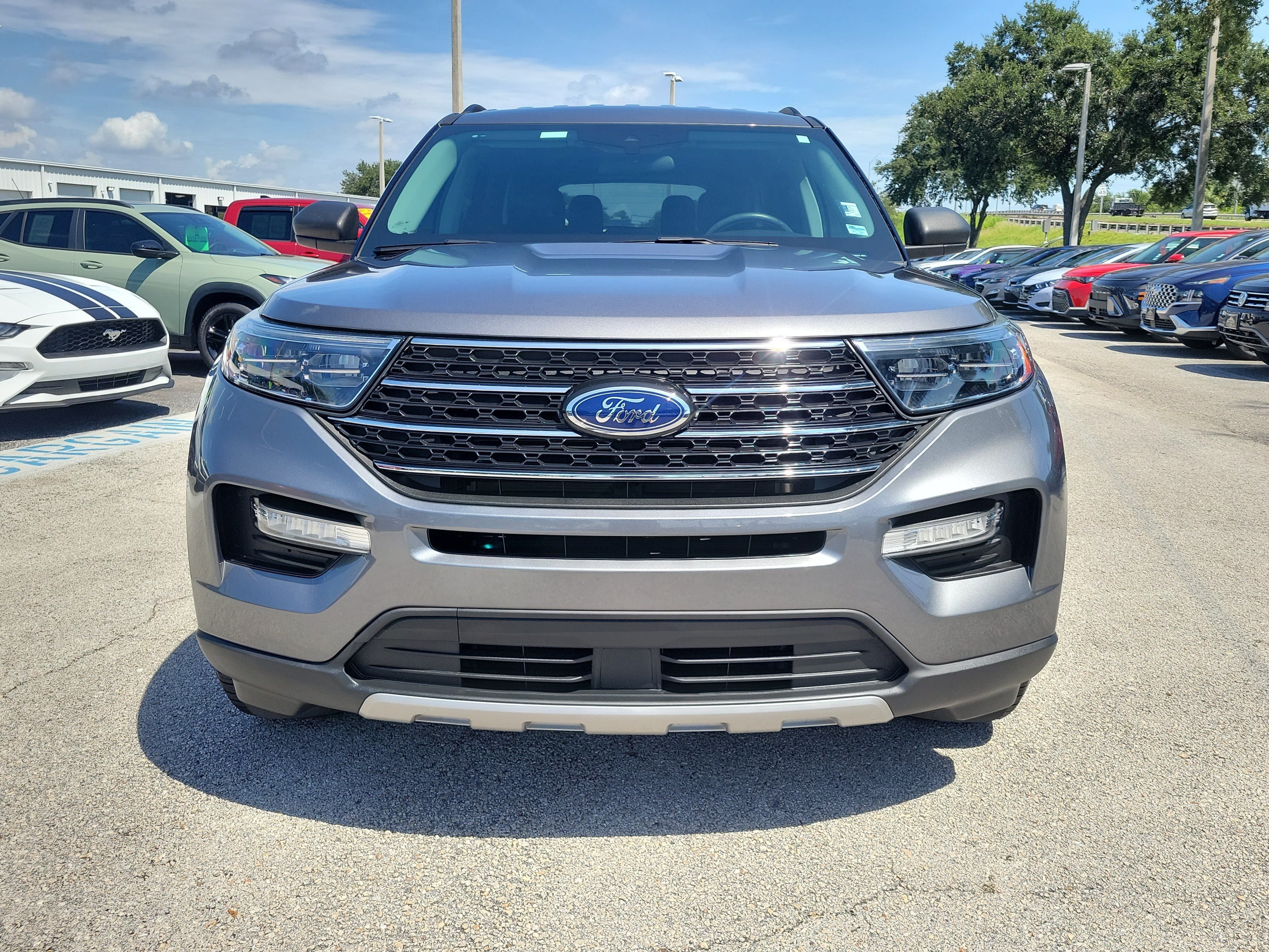 Certified 2023 Ford Explorer XLT w/ Equipment Group 202A RWD image 2
