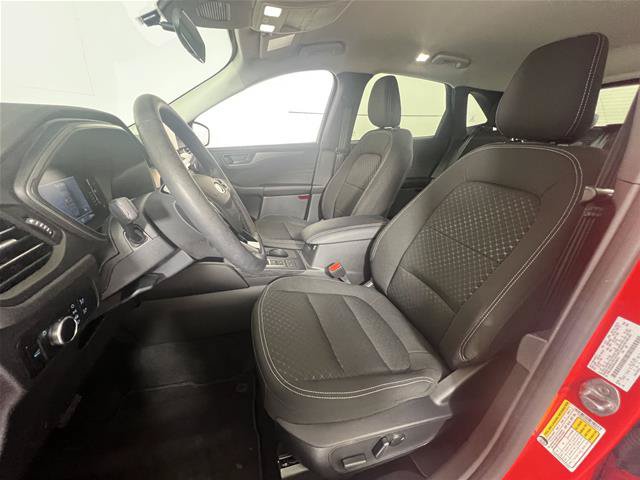 Certified 2024 Ford Escape Active AWD/4WD image 2