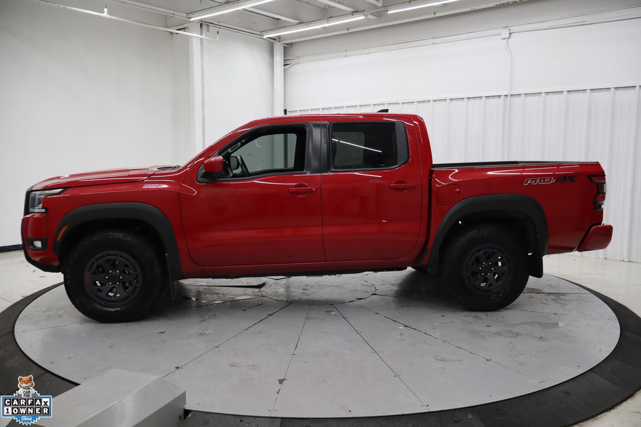 Used 2025 Nissan Frontier PRO-4X w/ Pro Convenience Package image 4