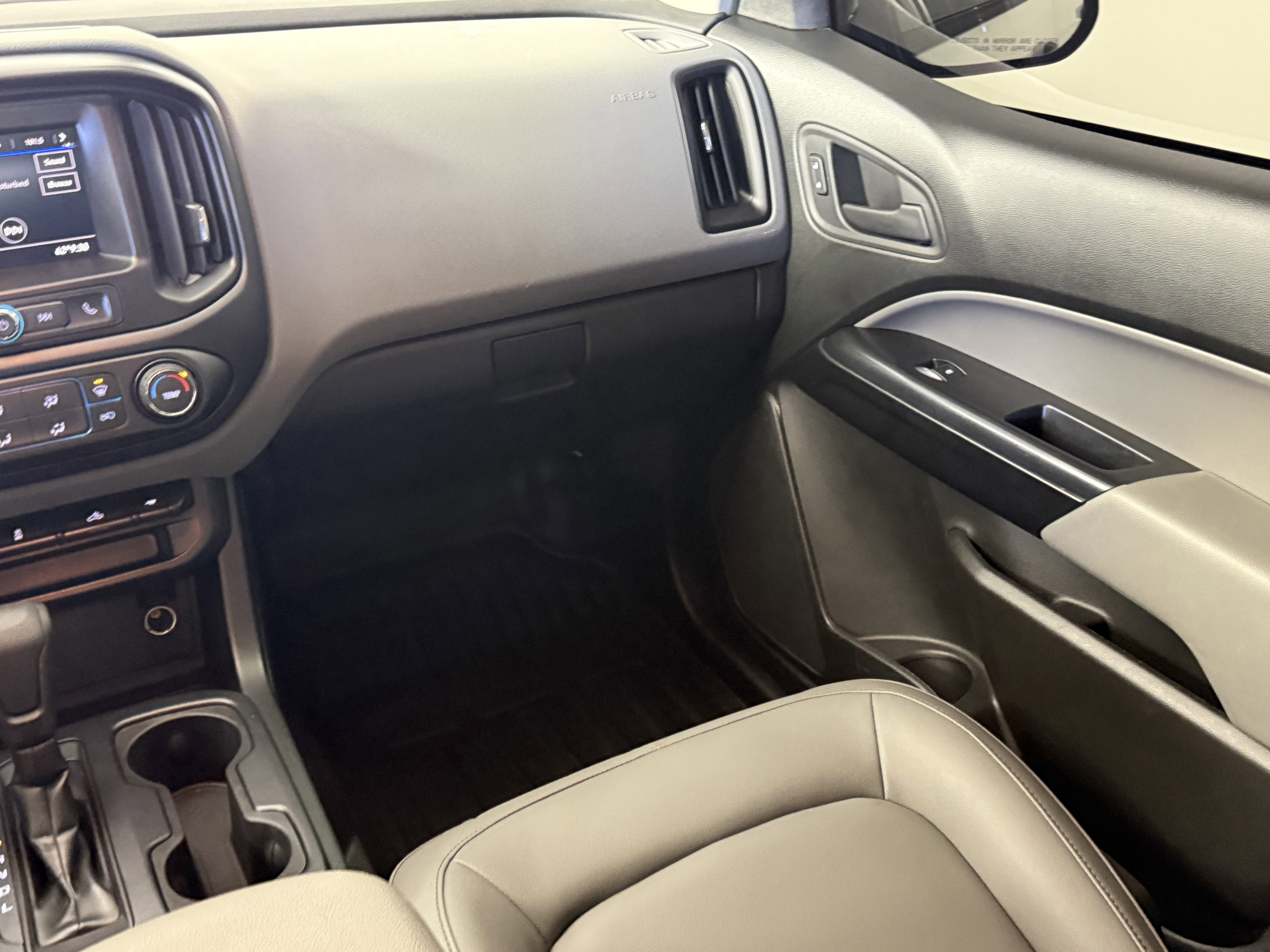 Used 2020 Chevrolet Colorado W/T w/ WT Convenience Package image 13