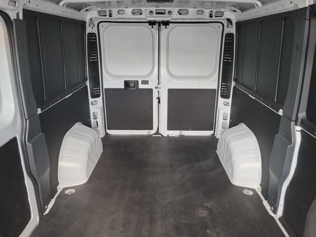Used 2025 RAM ProMaster 2500 w/ Convenience Group FWD image 18