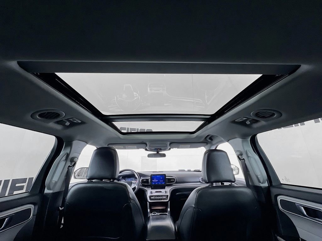 Certified 2024 Ford Explorer XLT w/ Equipment Group 202A image 43