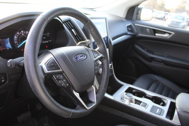 Certified 2024 Ford Edge SEL w/ Convenience Package AWD/4WD image 11