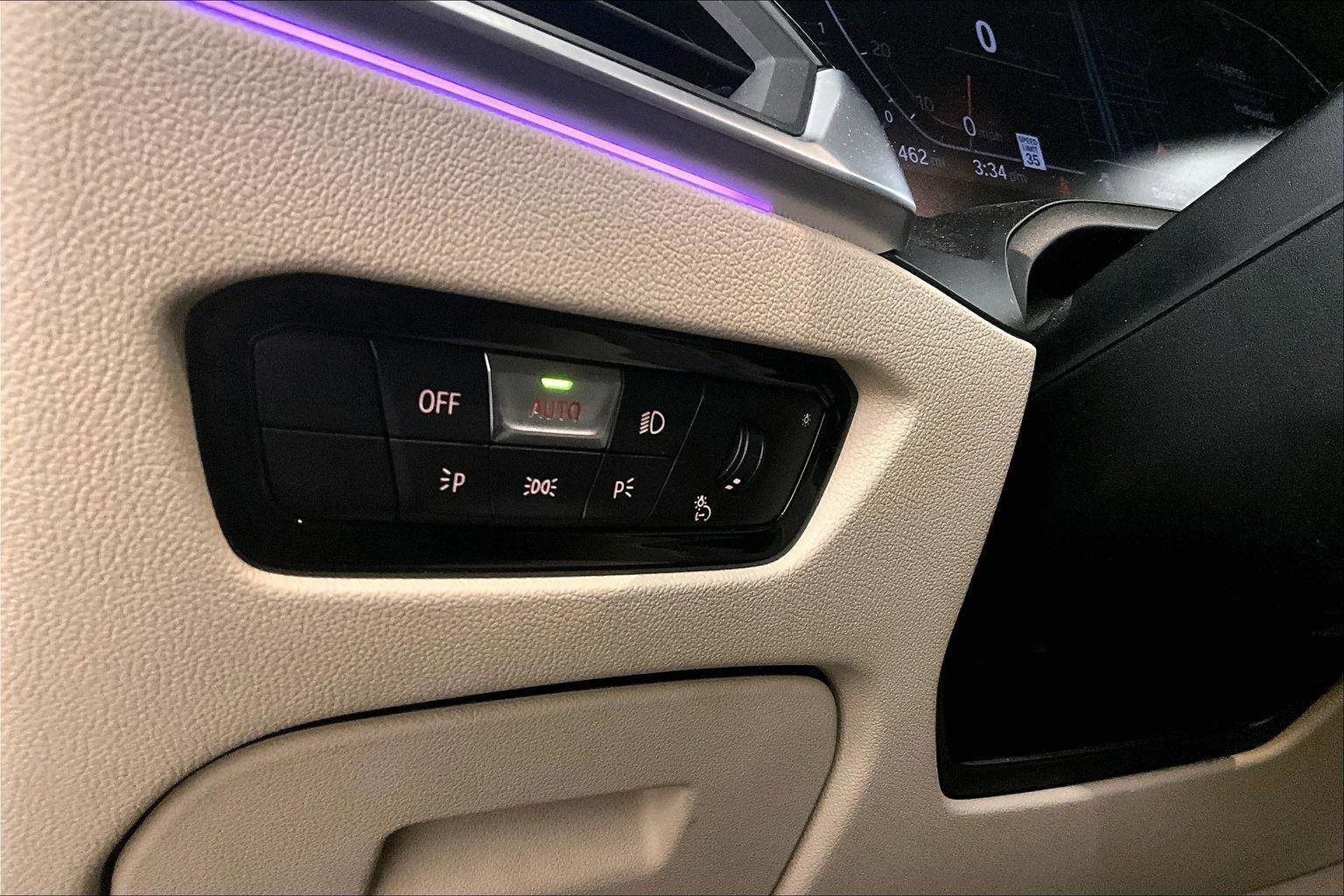 Used 2020 BMW 330i xDrive Sedan w/ Convenience Package image 30