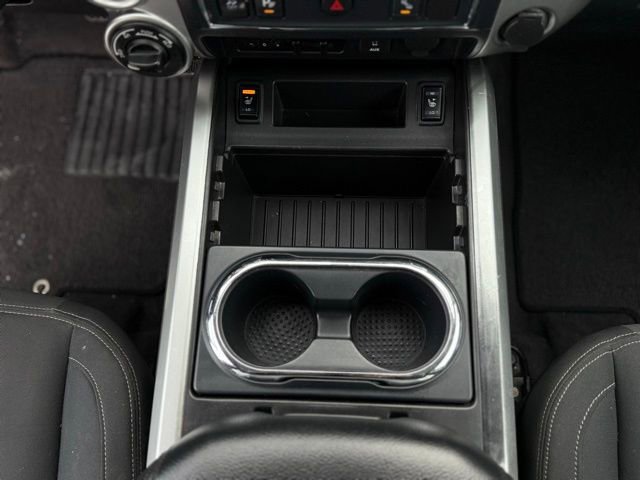 Used 2016 Nissan Titan XD image 28