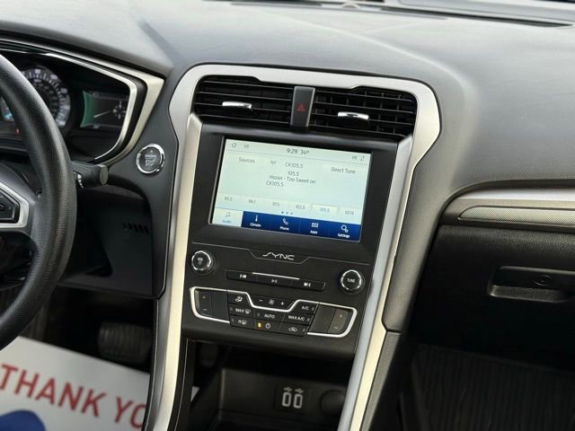 Certified 2020 Ford Fusion SE image 33