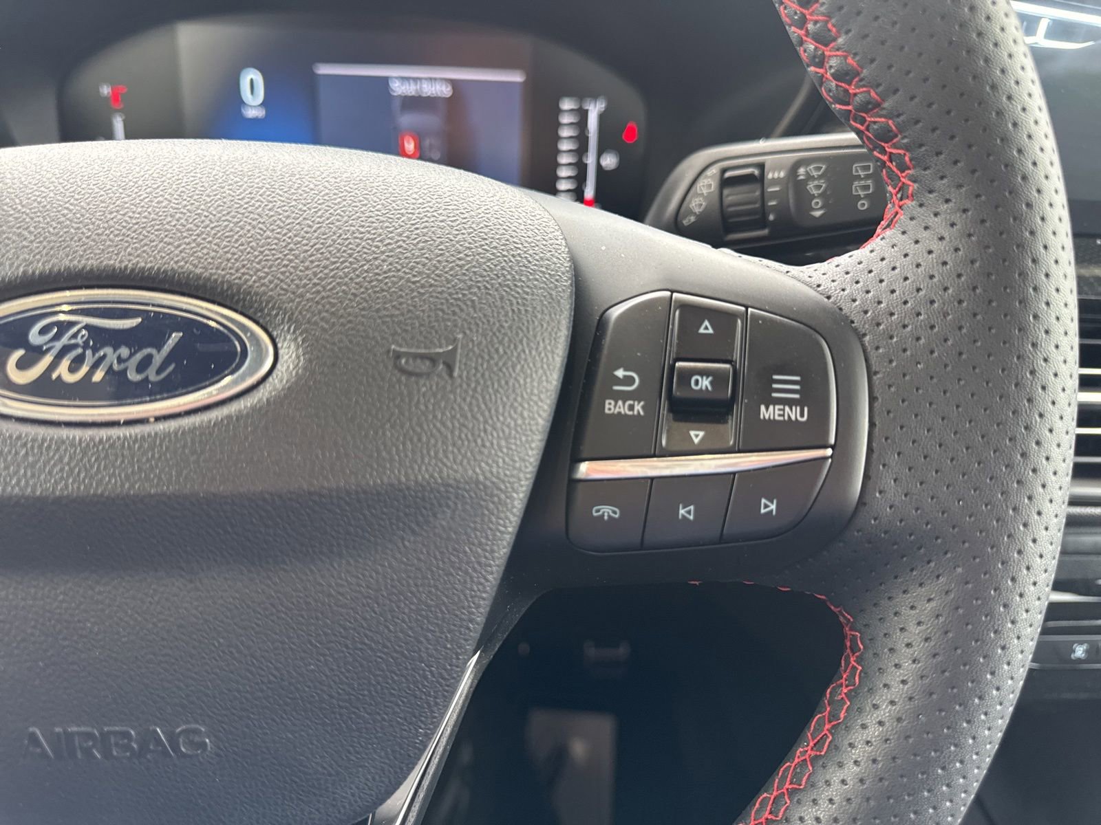 Certified 2024 Ford Escape ST-Line w/ Tech Pack #1 AWD/4WD image 30