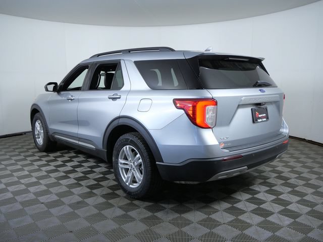 Certified 2020 Ford Explorer XLT w/ Equipment Group 202A AWD/4WD image 4