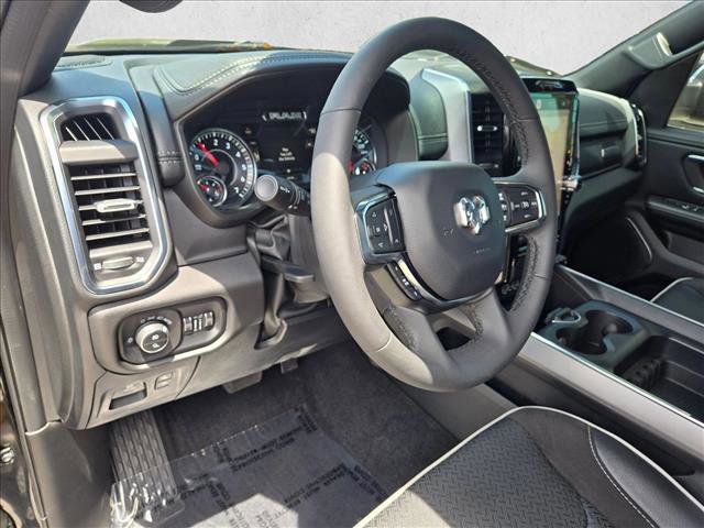 Used 2025 RAM 1500 Laramie AWD/4WD image 10