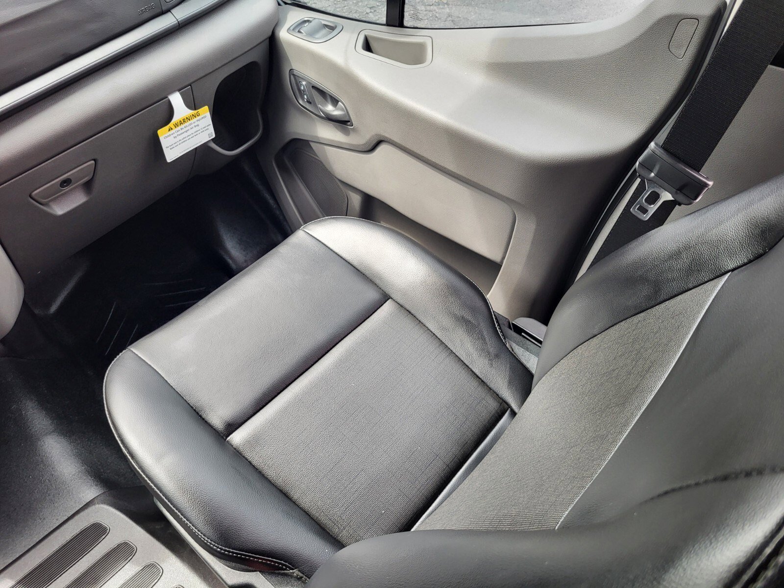 Certified 2025 Ford Transit 150 Low Roof w/ Load Area Protection Package RWD image 17
