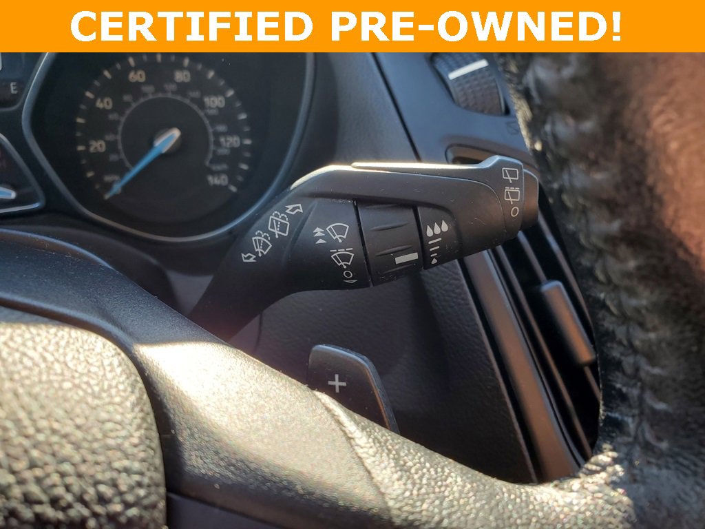 Certified 2016 Ford Focus SE w/ SE Sport Package image 19