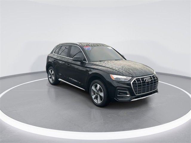 Used 2023 Audi Q5 2.0T Premium w/ Convenience Package image 1