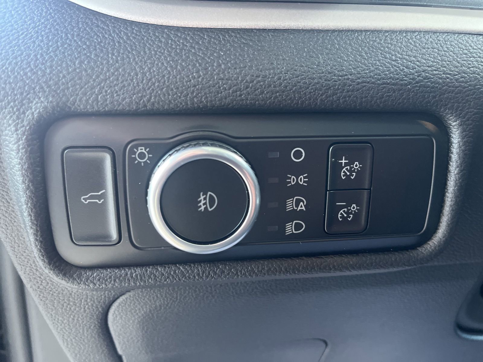 Certified 2023 Ford Explorer XLT AWD/4WD image 18