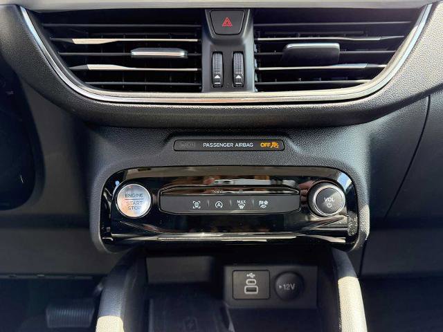 Certified 2025 Ford Escape Platinum AWD/4WD image 16