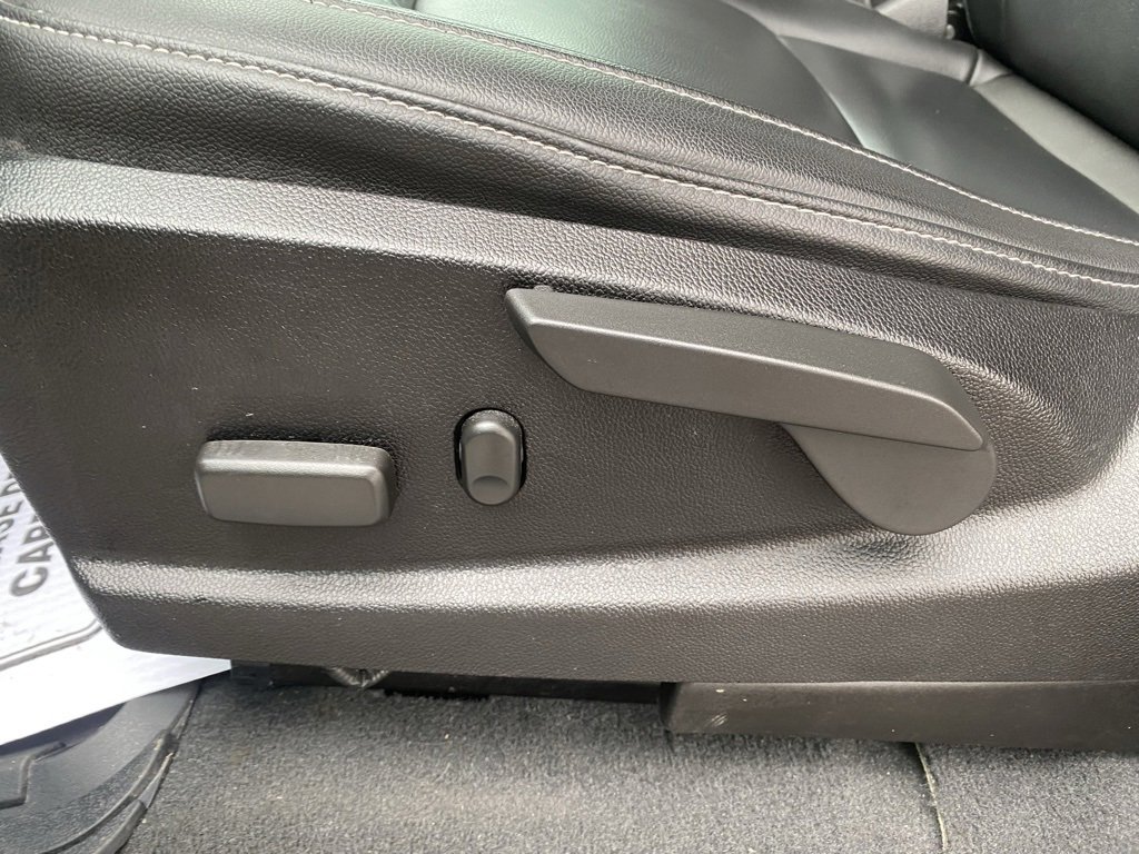 Used 2021 Chevrolet Colorado LT w/ LT Convenience Package image 15