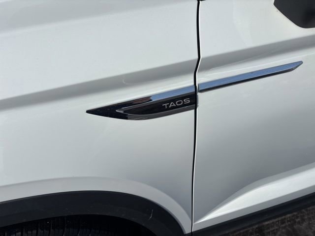 Used 2024 Volkswagen Taos SE image 10