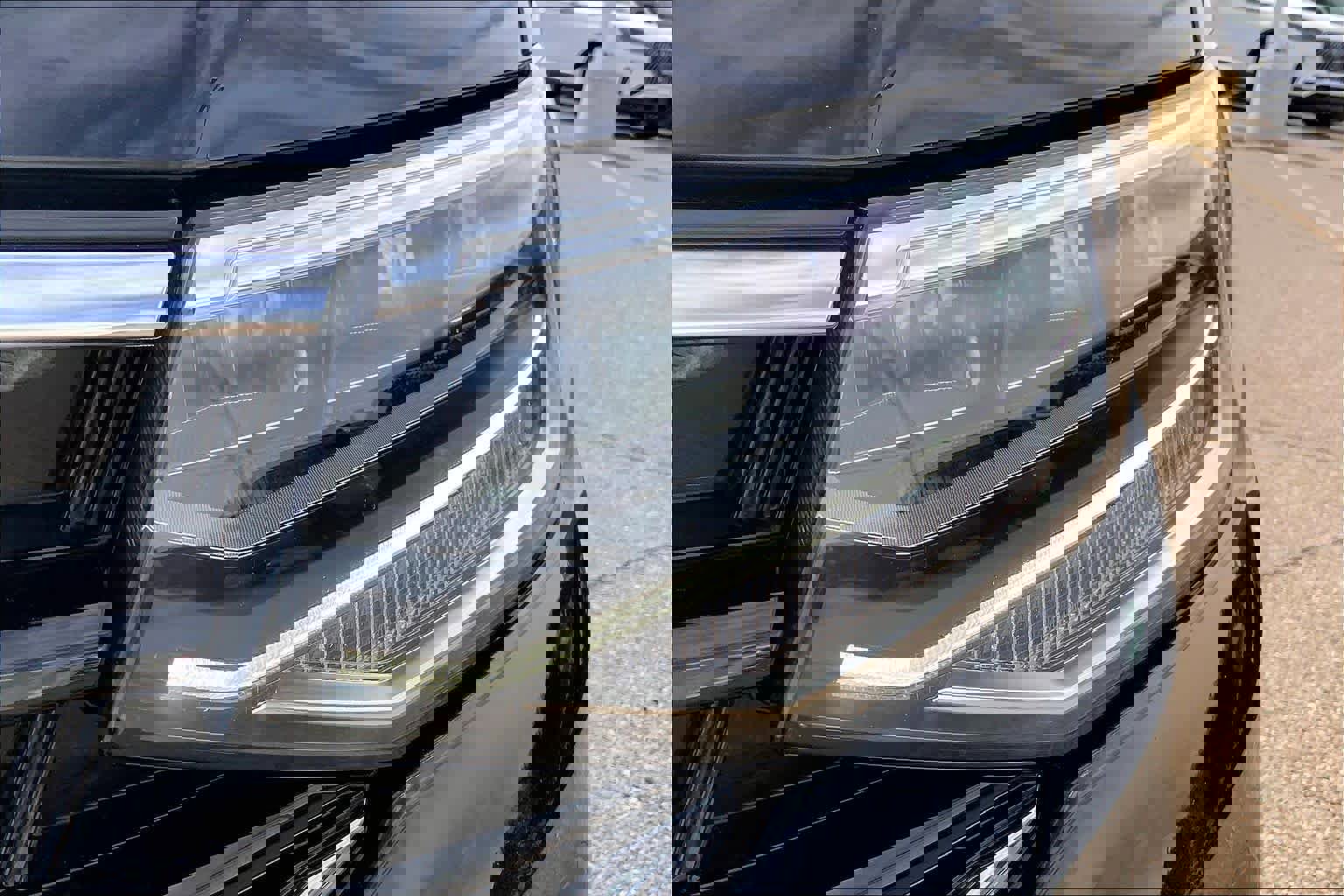 Used 2024 Volkswagen Tiguan SE R-Line image 27